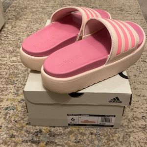 Adidas Adilette Platform Slides size 6 *NEW*